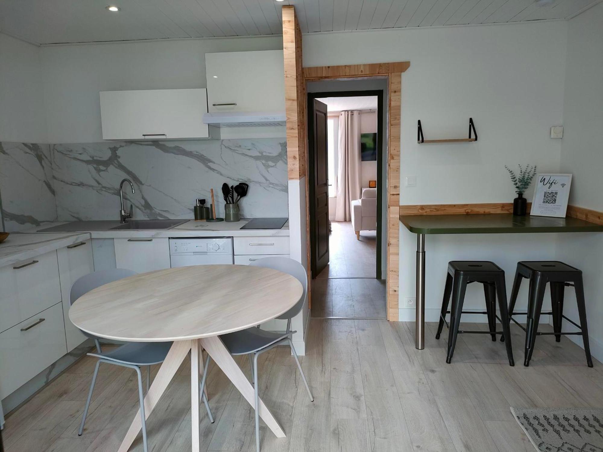 סבינס Le Cosy Du Plongeoir - T2 Neuf Avec Vue Sur Le Lac De Serre Poncon Et Grande Terrasse Avec Jardin מראה חיצוני תמונה