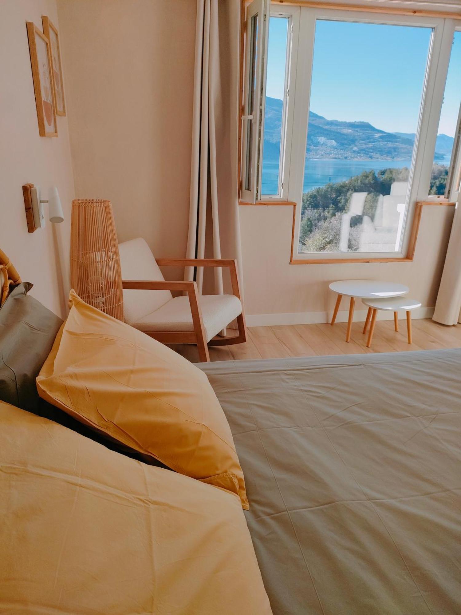 סבינס Le Cosy Du Plongeoir - T2 Neuf Avec Vue Sur Le Lac De Serre Poncon Et Grande Terrasse Avec Jardin מראה חיצוני תמונה